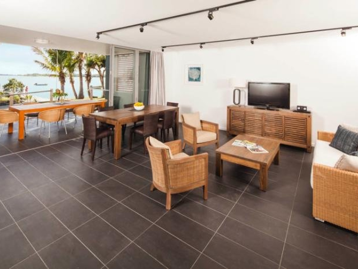 Blue Dolphin Holiday Resort photo