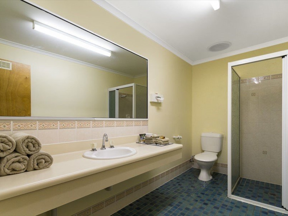 Blue Shades Motel photo