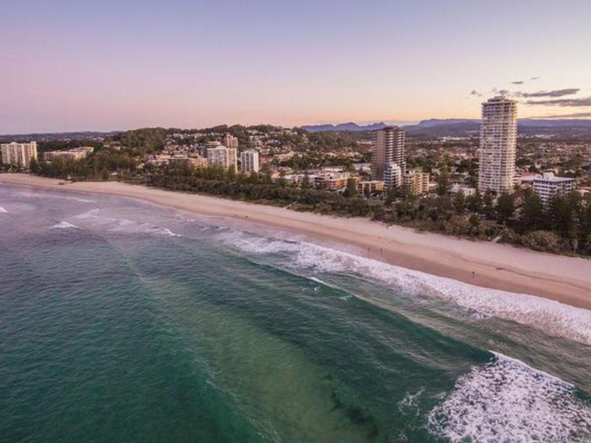 Boardwalk Burleigh Beach – Official photo